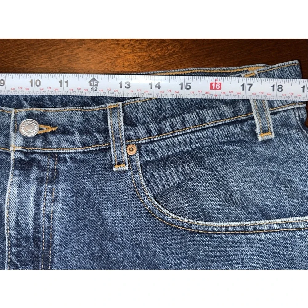 Levi 550 Mens Jeans Size 38x32‎ Relaxed Fit Dark Wash Broken In Soft SEE NOTES